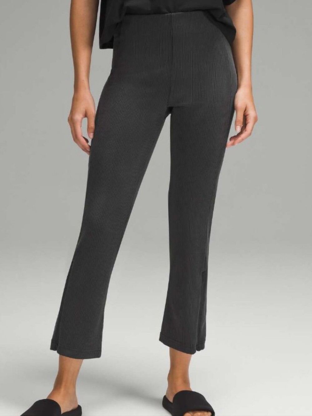 lululemon athletica Women’s Ribbed Cropped Flare Pants in Charcoal/black